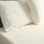 Bravich Teddy Fleece Fitted Sheet - Double Bed. Warm Fitted Sheets With Fluffy Teddy Bear Fleece. Single Pack Bed Sheet For Single, Double, King & Super King Bedding - Ivory Cream, Double Sheet.