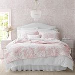 Laura Ashley - Queen Quilt Set, Sof