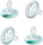 Tommee Tippee Breast Like Night Pacifier, 0-6, Pack of 4 Pacifiers Months with Breast-Like Shape and Glow in The Dark Technology