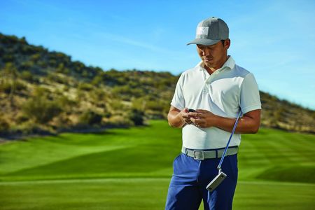 Garmin Approach G12 Clip-on GPS Golf Range Finder – 42,000+ Courses, 30hr Battery
