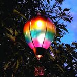 18 Inch Hanging Hot Air Balloon Solar Lantern Waterproof Outdoor Garden Decor,Glass Solar Hot Air Balloon Flickering Flame Garden Light Hot Air Solar Lamp Decorative for Lawn Porch Tree (Colorful)