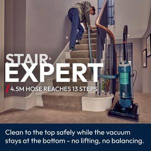 Hoover Breeze EVO Upright Vacuum Cleaner – Lightweight Bagless