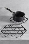 Sarman Hand Made Heat Resistant Metal Trivet/hot Pot and pan Stand/hot Plate mat/Coaster for Kitchen/Dining Table: 21 x 18 cm (Black) Pack of 4