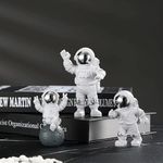 Street27 3Pcs Astronaut Action Figurine Home Decor Astronaut Statue Sculpture Showpiece Decor Golden(Silver)