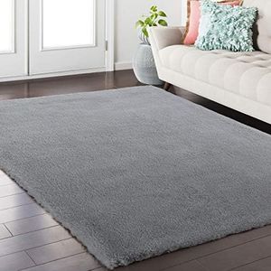 Softlife Fluffy Faux Fur Area Rug 4ft x 5.9ft Soft Bedroom Rugs for Girls Kids Room Living Room Home Decor Floor Carpets, Grey
