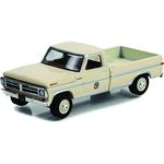 Greenlight Hollywood 44965-C Hollywood Special Edition - Fall Guy Stuntman Association - 1972 F 250 Camper Special 1:64 Scale