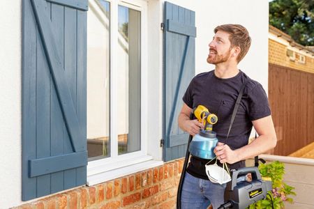 WAGNER Fence & Decking Paint Sprayer – 1400ml, 460W, 1.8m Hose