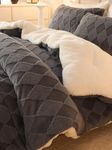 hadamick Tufted Fleece Comforter Se
