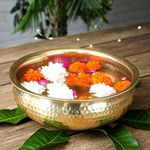 BEHOMA Decorative Classic Urli Bowl for Home Decor for Indoor, Outdoor Decoration || Aluminium Hammered Round Tray for Haldi, Pooja || Gold/Brass Finish 1 Pc, 1000 ML