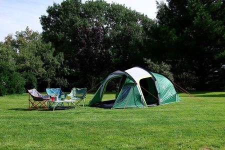 Coleman Chimney Rock 3 Plus Tunnel Tent – 3 Person, Dark Room, Waterproof