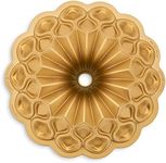 Nordic Ware Crown 10-Cup Bundt Pan, Original Cast Aluminium Bundt Tin, Bundt Cake Tin with Sun Design, Cake Mould Made in the USA, Colour: Gold