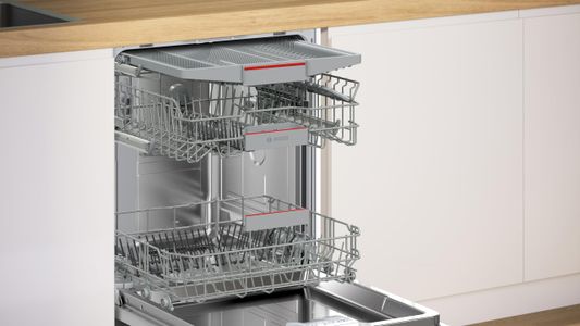 Bosch Series 4 Fully Integrated Dishwasher 60cm – Quiet, Smart Start, Glass Care