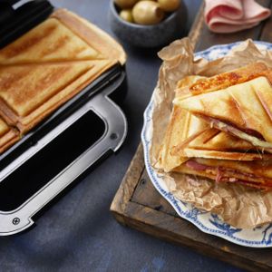 Breville Deep Fill Toastie Maker – Non-Stick Sandwich Press