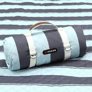 HX&OD Extra Large Picnic Outdoor Blanket, 80”x60” Waterproof Picnic Mat Foldable Camping Blanket Portable with Carry Strap for Beach Mat Outdoor Camping Party(Grey&Green)