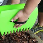 Cabilock Leaf Scoop Hand Rakes Leaf Grabber Debris Garden Waste Removal Tool Lawn Claw Leaf Blade Pick Up Leaves Grass Clipping Trash Gardening Farm Supplies Dark Green