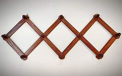 Expandable Coat Rack