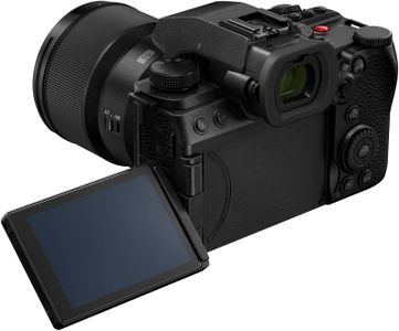 Panasonic LUMIX S5IIX Full Frame Mirrorless Camera with 50mm F1.8 Lens – 4K/6K Video, Flip Screen, Wi-Fi, Black