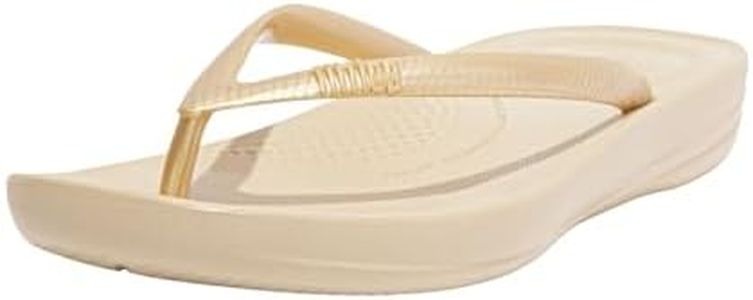 FitFlop Women's iQushion Rubber Flip-Flips with Contoured Footbed for Walking, Lightweight Ergonomic Flip Flop Sandals with Arch Support and Foot Impact Pillows, Gold, 10 US Women