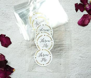 100 Pack Pre-made Clear Confetti Toss Bags Stick with Gold Foil Throw Me Stickers