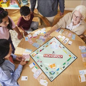 Hasbro Monopoly Classic Board Game – Family Game Night Essential