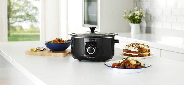 Morphy Richards 3.5L Slow Cooker – Compact Electric Pot