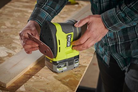 Ryobi 18V ONE+ Palm Sander Kit – 2.5Ah Battery Included