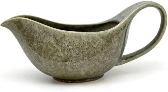 Gravy boat with drip-proof spout. 24-ounce large-capacity ceramic pitcher, perfect for holding sauces, gravy, and cream. Large handle, microwave safe, dishwasher safe. (green)
