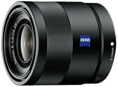 Sony SEL-24F18Z Obiettivo a Focale Fissa 24 mm F1.8, Serie Zeiss, Mirrorless APS-C, Attacco E, SEL24F18Z
