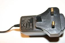 Retail Gurus Spire Payments SPw60, SPw70, SPc5, SPc50 UK Power Supply 9.0V/2.5A, 2.5 metres Cable Length