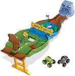 Hot Wheels Monster Trucks Wreckin’ Raceway Playset with Monster Trucks Bigfoot & Gunkster for Head-to-Head Competition, Toy for Kids 4 Years Old & OIder (HJG32)