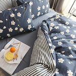 HIGHBUY Vintage Flower Printed Bedding Duvet Cover Set King Cotton Sateen Romantic Floral Duvet Cover and Pillow Shams Reversible Striped Bedding Set King with Zipper Closure (King, Daisy)