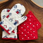 Oak & Lily Combo Set of Oven Gloves & Pot Holders | 100% Cotton | Heat Resistant & Cushioned | Washable | European Quality | for Cooking, Baking, BBQ & Microwave Use (in House and Polka Dot Print)