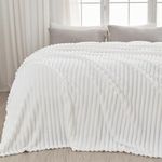 NEWCOSPLAY Super Soft King Blanket White Premium Silky Flannel Fleece 3D Ribbed Jacquard Lightweight Bed Blanket All Season Use (White Ribbed, King(90"x110"))