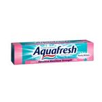 Aquafresh Triple Protection Maximum Strength, Sensitive & Gentle Whitening Toothpaste Smooth Mint - 5.6 oz, Pack of 5