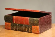 GAC Great American Classics Gold Florentined Genuine Leather 2 Book Storage Box Hand Tooled Over Wood Construction Antique Leather Looking