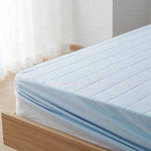 Kumori Summer Fitted Sheet, Wide King, Cool Touch Sensation x Breathable Quick Drying, Integrated Padded Fitted Sheet, Q-MAX 0.483, Thick, Summer, Moisture-Resistant, 3D Mesh, Cushioned, Smooth,