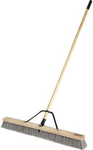 Rubbermaid Commercial, RCP2040049, Escoba de empuje de cerdas finas de 36 pulgadas, 1 cada uno, grano de madera