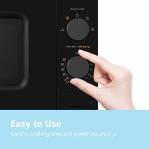 COMFEE Compact Microwave, 700W – Black