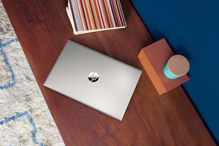 HP Pavilion 15.6" Laptop – Ryzen 7, 16GB RAM, 512GB SSD, FHD, Silver
