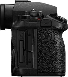 Panasonic LUMIX S1RII Mirrorless Camera – Full Frame Digital
