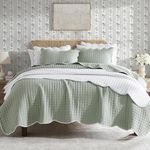 WDCOZY Sage Green Queen Size Quilt Bedding Set, Seafoam Scalloped Farmhouse Country Rustic Lightweight Soft Coverlet for All Season, Cute Cozy Kantha Pick Stitch Bedspread, 2 Pillow Shams