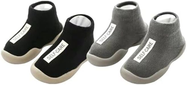 FABRST 2 Pairs Baby Sock Shoes Toddler Infant Non Slip Soft Rubber Sole Slippers First Walking Shoes for Baby Boys Girls（Black Grey Slogan, 6-12Months