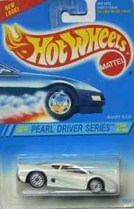 Hot Wheels 1995 Pearl Driver Series (#4 of 4) Jaguar XJ220 Collector Car #296