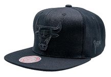 Mitchell & Ness Men Caps/Snapback Cap Black on Black SB Chicago Bulls Black Adjustable