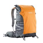 Mantona ElementsPro 50 Outdoor und Kamerarucksack (geeignet für 1 bis 2 Kameras, 4 bis 5 Objektive, Netzteil und Zubehör, Laptop-Fach bis 15 Zoll, aus praktischem Nylon mit Regenschutz) grau/orange