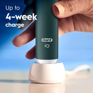 Oral-B iO2 Electric Toothbrush – Forest Green