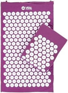 Bodhi VITAL Akupressurmatten-Set | Massagematte & Kissen inkl. Tasche | Nadelkissen zur Selbstmassage | Entspannungsmatte gegen Nacken und Rückenschmerzen | Fakirmatte für zu Hause | aubergine