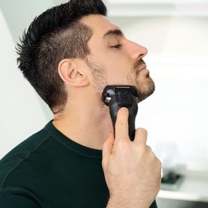 Panasonic 5-Blade Electric Shaver – Black, Wet & Dry