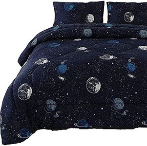 ENJOHOS Space Bedding Comforter Set Twin Size for College Boy, 3 Pieces Twin/Twin XL Galaxy Summer Bedding, Lightweight Soft Microfiber Universe Blanket, Dark Blue Comforter for Kid