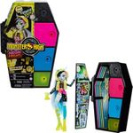 Monster High Doll and Fashion Set, 